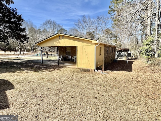 view of outdoor structure