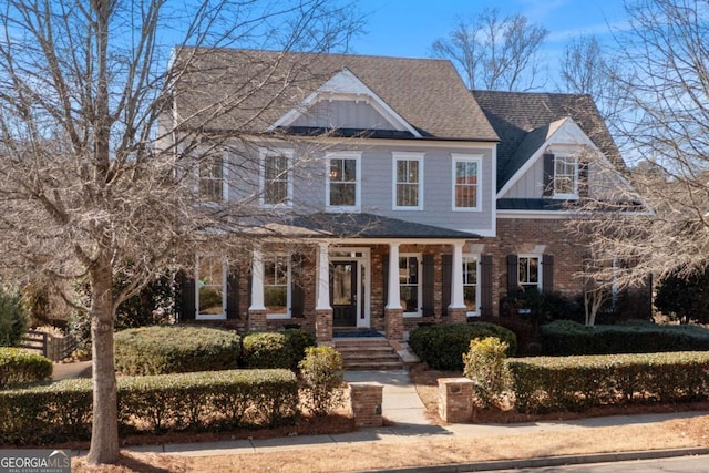 view of front facade with covered porch