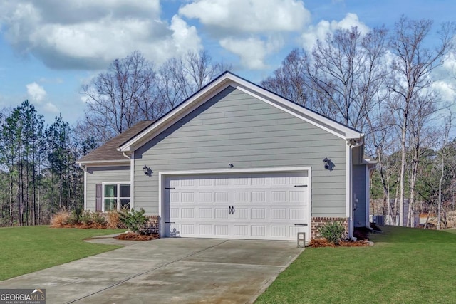 single story home featuring a garage and a front lawn