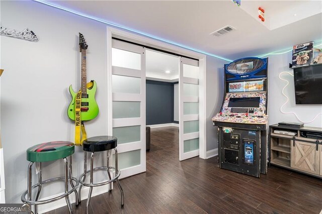 4801 Daniel Mill Rd, Winston, GA 30187 - interior space featuring visible vents, dark wood-style floors, and baseboards