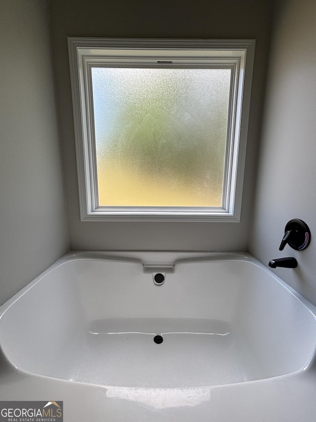29 Iron Bound Trl, Dallas, GA 30132 - bathroom with a bathtub