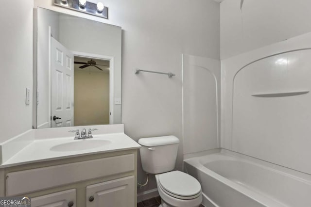 full bathroom with ceiling fan, vanity, toilet, and shower / bathing tub combination