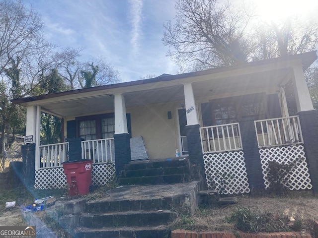 view of front of property with a porch