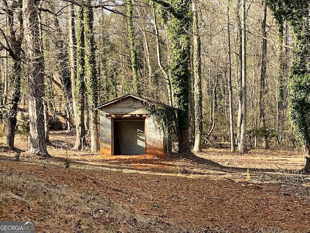 view of outbuilding