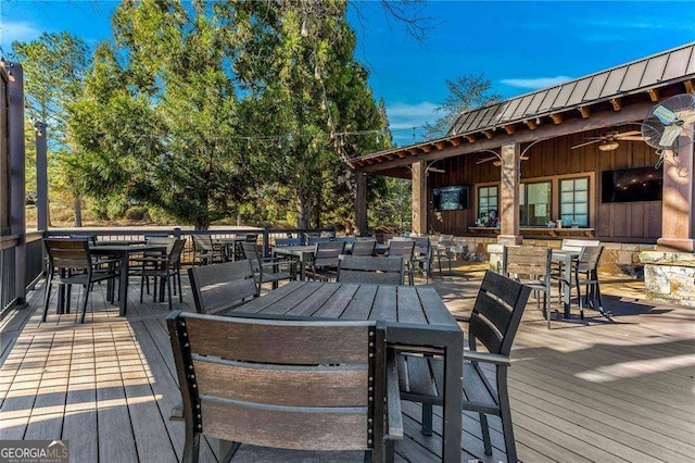 5152 Boulder Bluff Way, Suwanee, GA 30024 - deck with outdoor dining area and a ceiling fan