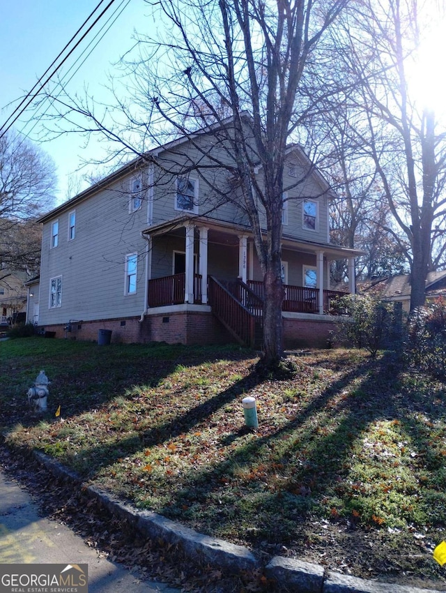 view of front of house with covered porch