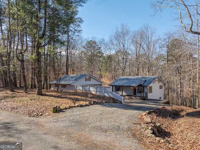 view of front of property