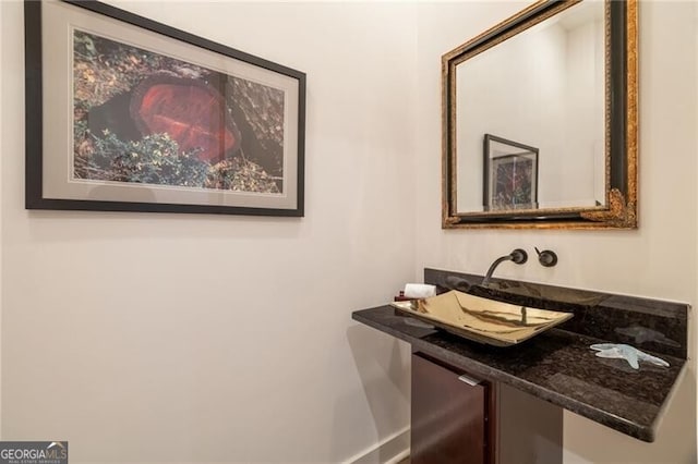 bathroom featuring sink