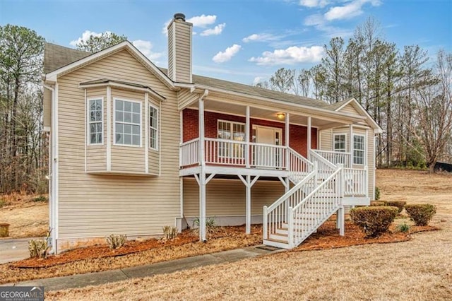 view of front facade featuring covered porch