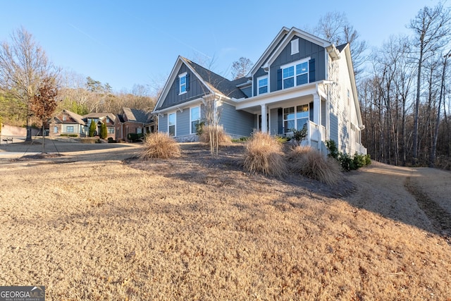 view of front of property featuring a porch