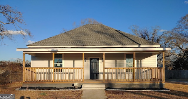 view of front of home with covered porch