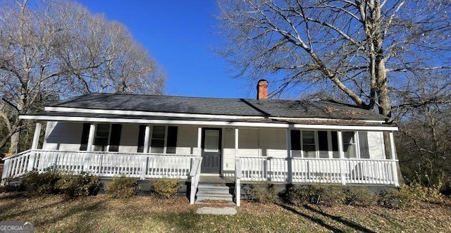 view of front facade featuring covered porch