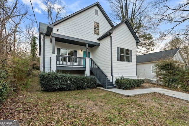 view of front facade featuring covered porch