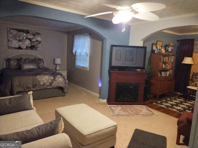 bedroom with ceiling fan