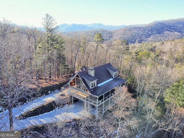 bird's eye view with a mountain view