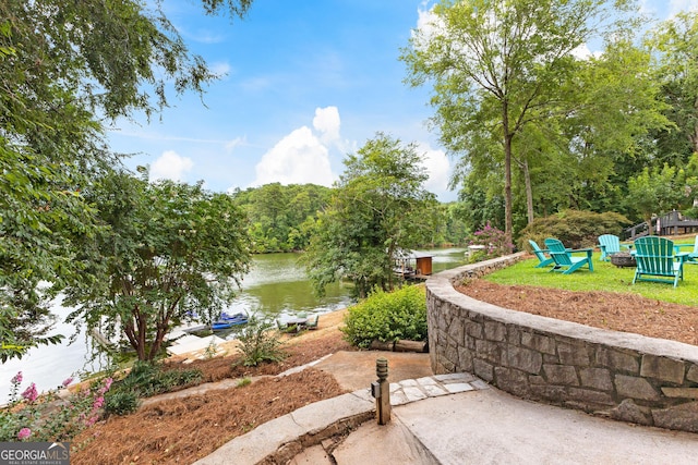 view of yard with a water view