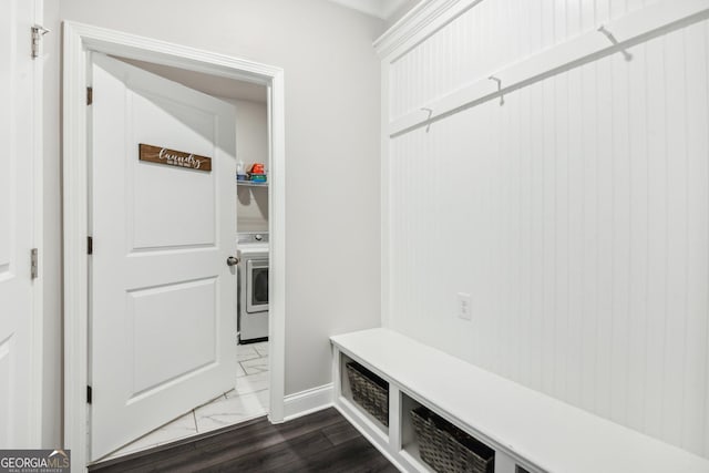 mudroom featuring washer / clothes dryer