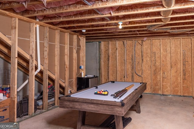 game room featuring pool table