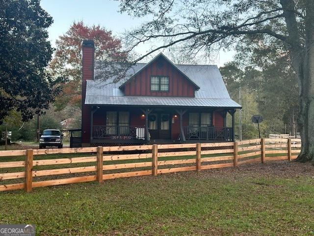 view of front of home with a porch