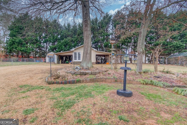 view of front of house featuring a front yard