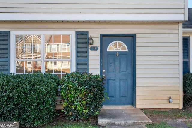 view of property entrance