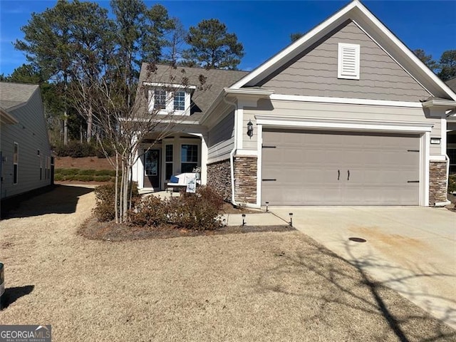 view of front of house featuring a garage