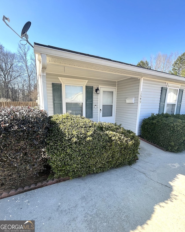 view of entrance to property