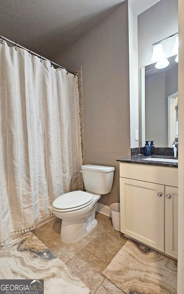 spacious closet featuring carpet floors