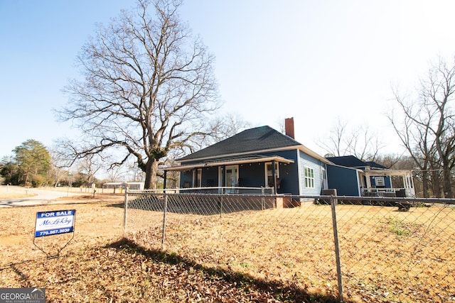 view of property exterior