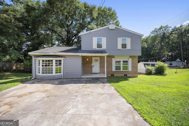 front of property with a front lawn