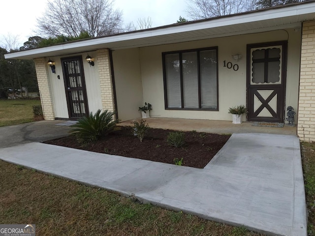 view of property entrance