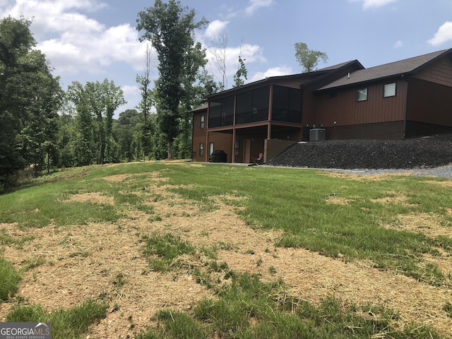 1581 Taylor Town Rd NE, Ranger, GA 30734 - view of grassy yard with a sunroom