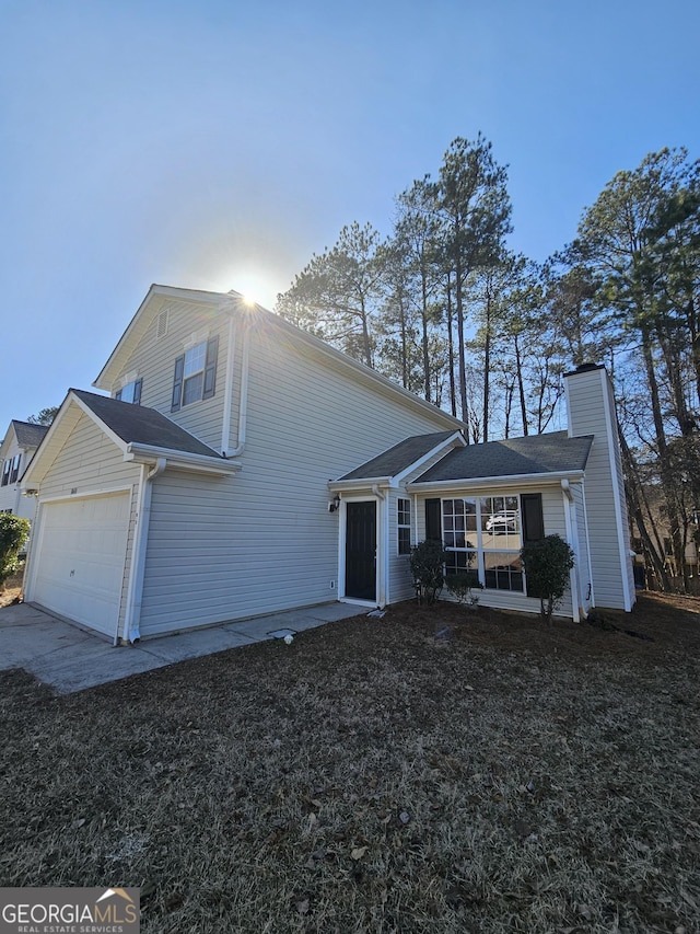 view of front of house with a garage