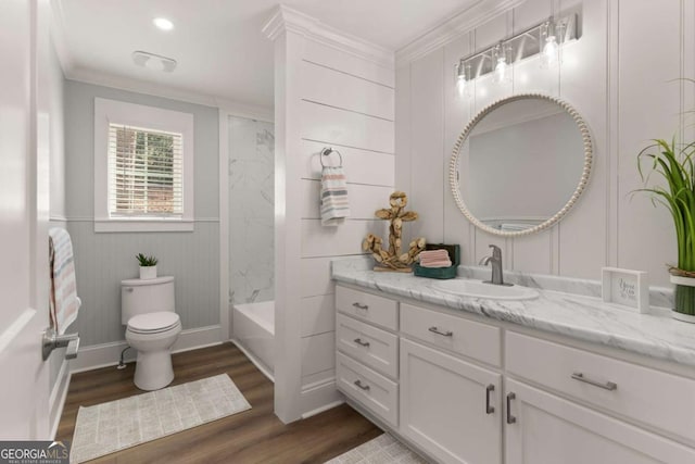 1471 River Rd, Townsend, GA 31331 - full bath featuring crown molding, recessed lighting, toilet, vanity, and wood finished floors
