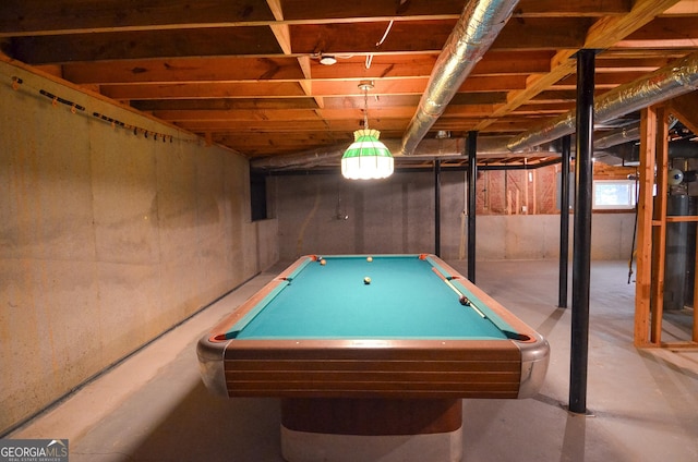 game room featuring concrete floors