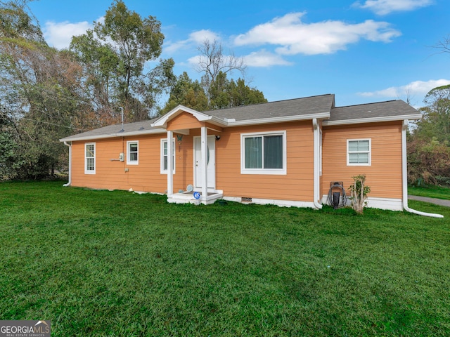 view of front of house with a front yard