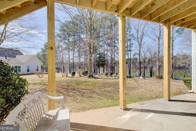 view of yard with a patio