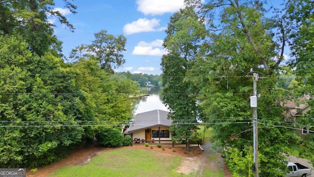 view of yard with a water view