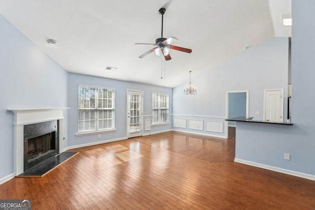 kitchen featuring tasteful backsplash, sink, gray cabinetry, ceiling fan, and light hardwood / wood-style floors