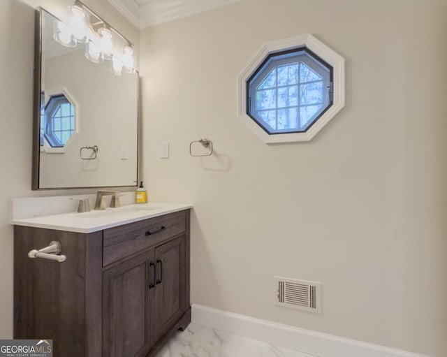 bathroom featuring crown molding and a tile shower