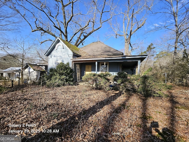 view of front of house with a porch