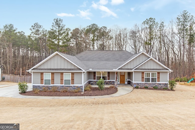 craftsman house featuring a porch