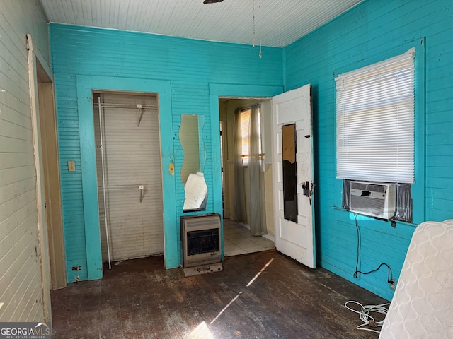 foyer entrance with heating unit and cooling unit