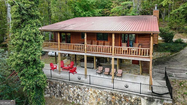 view of front of house featuring a patio area