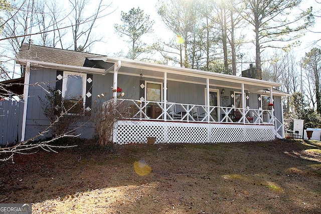 view of front facade with covered porch