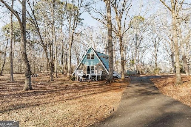 view of front of property