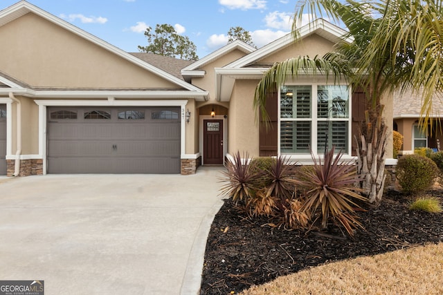 view of front of property featuring a garage