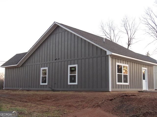 view of home's exterior