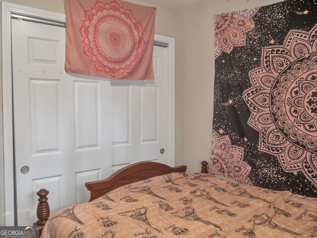 interior details featuring hardwood / wood-style floors