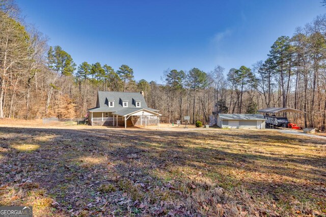 farmhouse-style home featuring covered porch